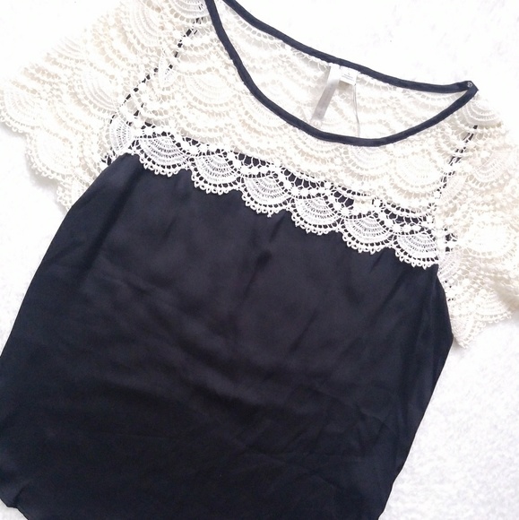 LC Lauren Conrad Tops - LC Lauren Conrad Lace Yoke Top